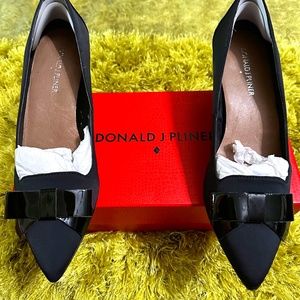 Donald Pliner Gretel Bow Pump